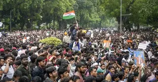 ককরোচ পার্টির আন্দোলনের স্ফুলিঙ্গ ছড়ালো ছয় রাজ্যে